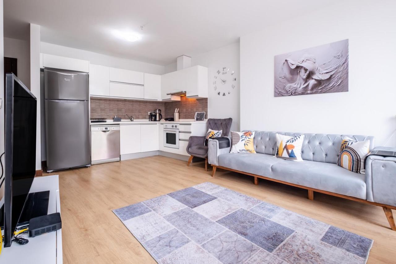 Charming Flat With City View In Atasehir Istambul Exterior foto